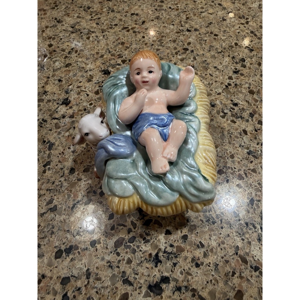 Fitz and Floyd Classics Nativity Baby Jesus in Manger w/ Lamb 19/202 w/ Box